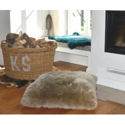 【包邮】【内胆需额外加20纽（可选）】Sheepskin Cushion Butterscotch Square长毛羊皮方形坐垫靠垫 焦糖色 80cm*80cm